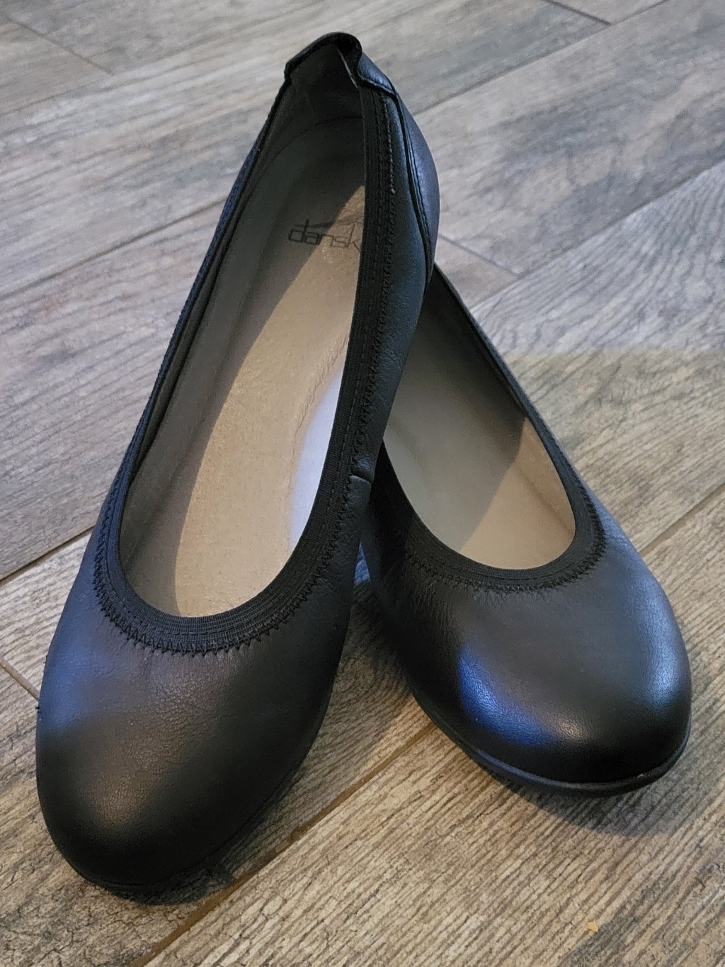 Dansko Kristen Milled Nubuck Ballet Flats Shoes 3m Scotchgard Arch Support Black